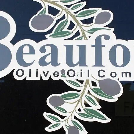 Beaufort Harbour Suites East Lodge Exterior photo