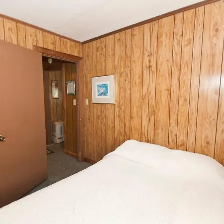 Beaufort Harbour Suites East Lodge Exterior photo